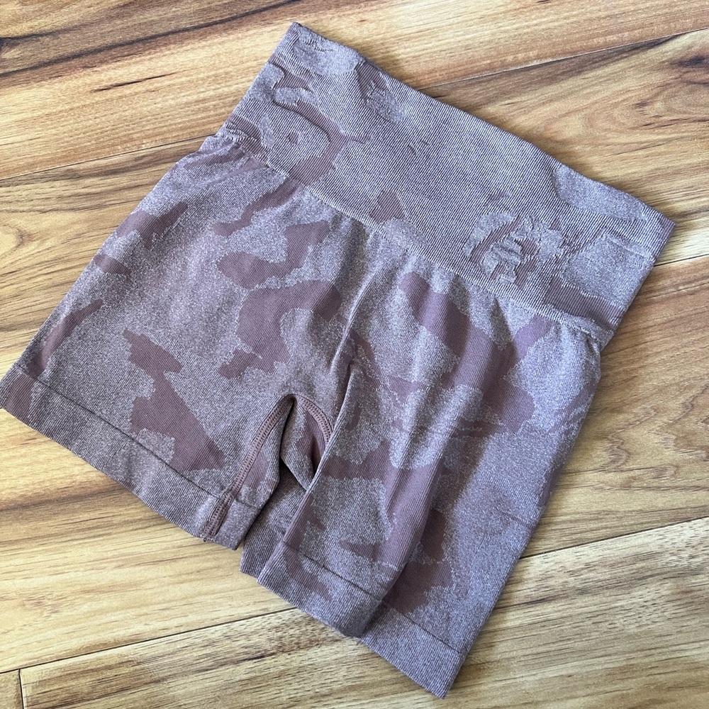 Camo Booty Scrunch Shorts